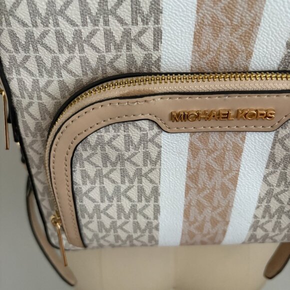 Michael Kors Jaycee Medium Backpack Vanilla Beige Coated Canvas Zip Bag - Picture 14 of 14